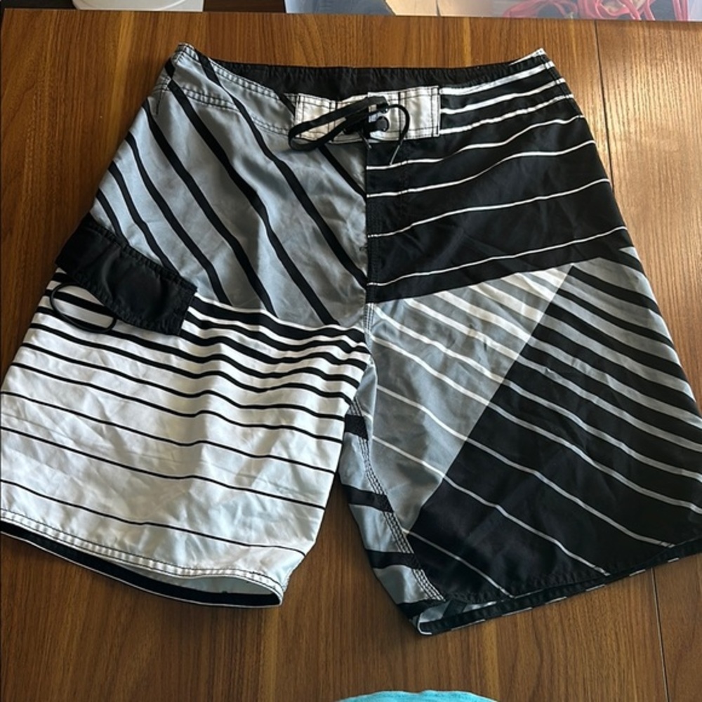 EUC Men's Black and Gray Striped Swim Shorts 🫧 🫧